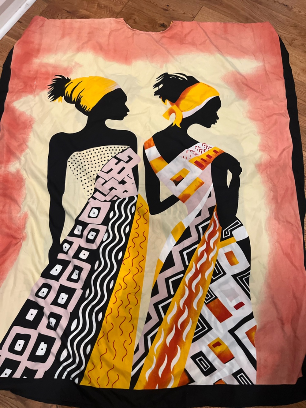 Lovely Graphic Tribal Silhouette Kaftan